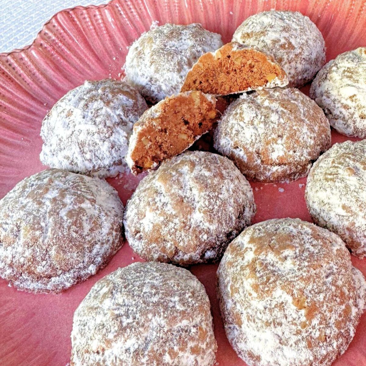 Chocolate Mexican Wedding Cookies